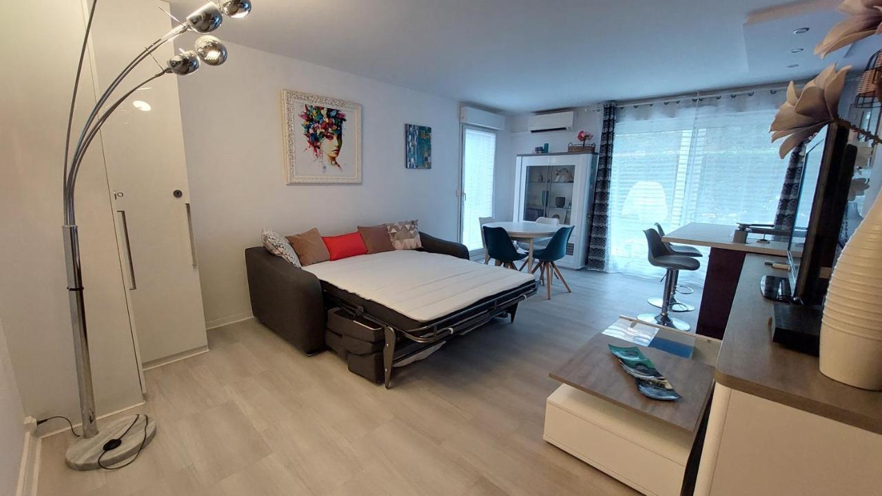 Charmant Appartement Residentiel Avec Terrasse, Jardin Privatif Et Piscine A Cannes คานส์ ภายนอก รูปภาพ