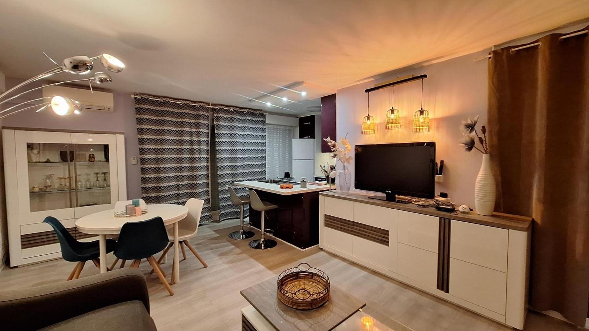 Charmant Appartement Residentiel Avec Terrasse, Jardin Privatif Et Piscine A Cannes คานส์ ภายนอก รูปภาพ